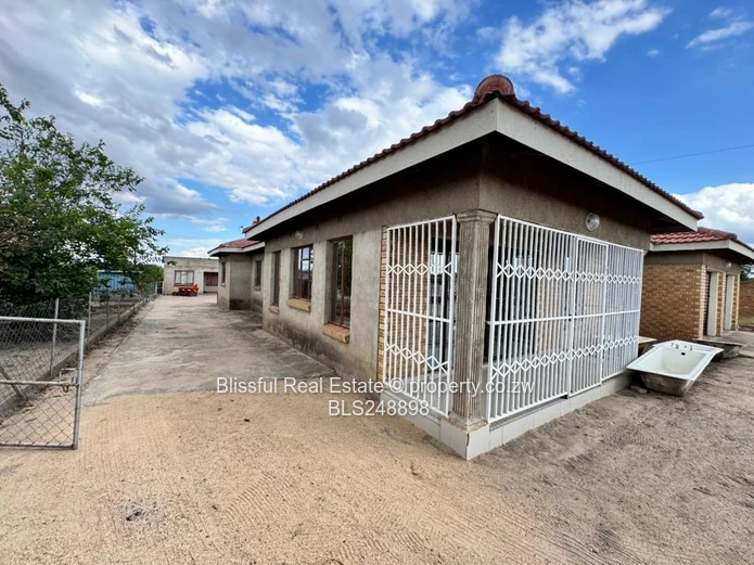 4 Bedroomed House For Sale in sunway city Ruwa
