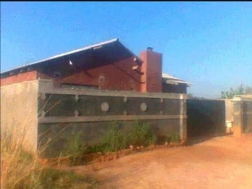5 Bedroom House