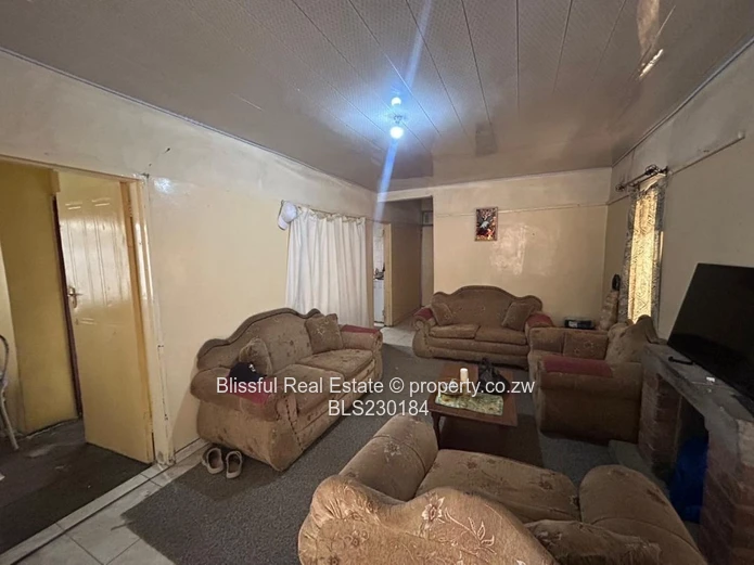 Chitungwiza Unit K House for Sale