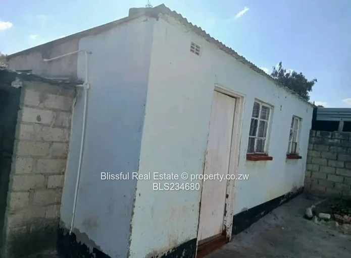 Chitungwiza Unit C House for Sale