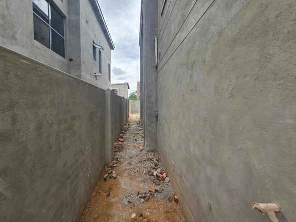 4 Bedroom Garden Flat