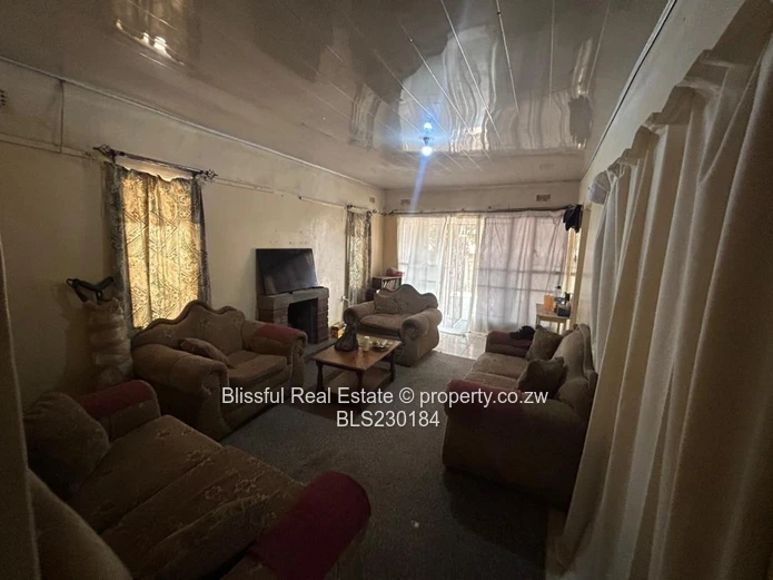 Chitungwiza Unit K House for Sale