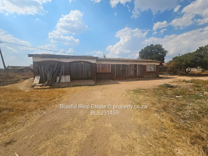 Waterfalls Uplands stand for sale 