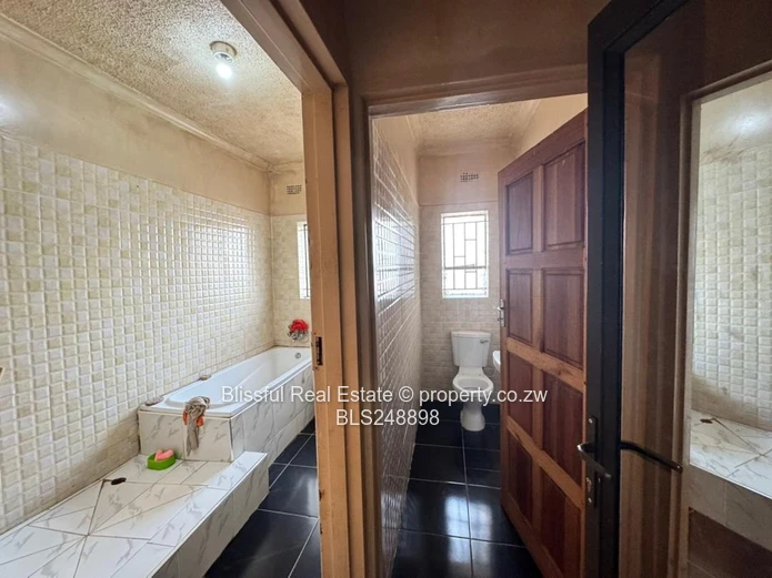 4 Bedroomed House For Sale in sunway city Ruwa