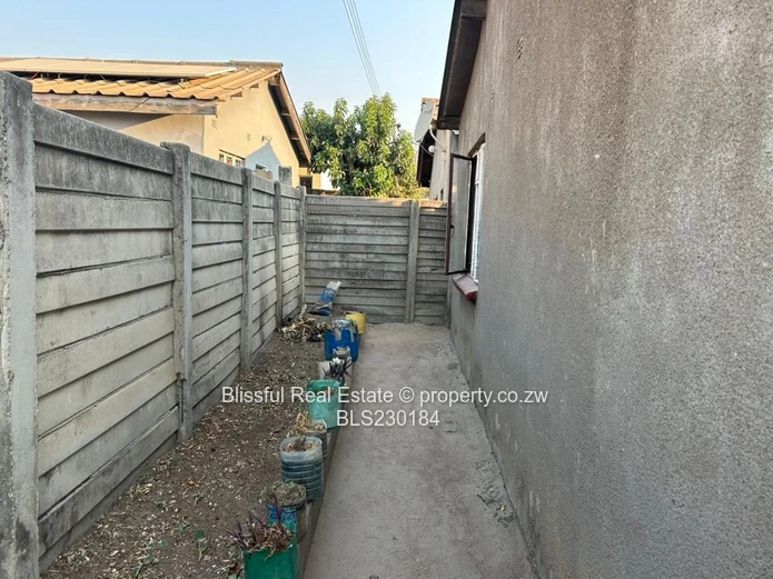 Chitungwiza Unit K House for Sale
