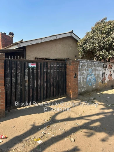 5 rooms for rent in New Tafara Mabvuku