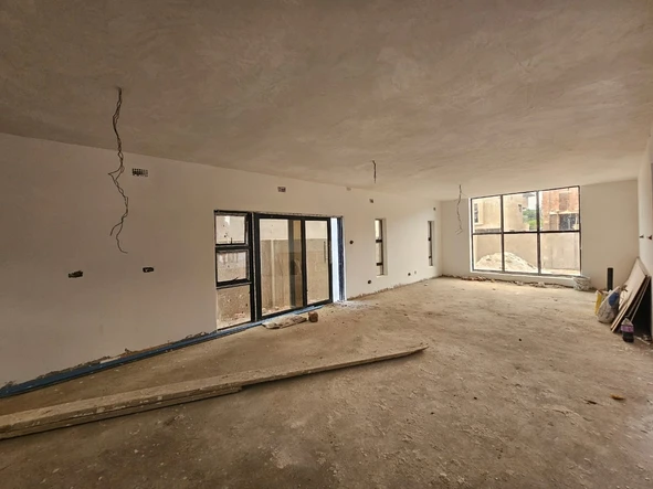 4 Bedroom Garden Flat