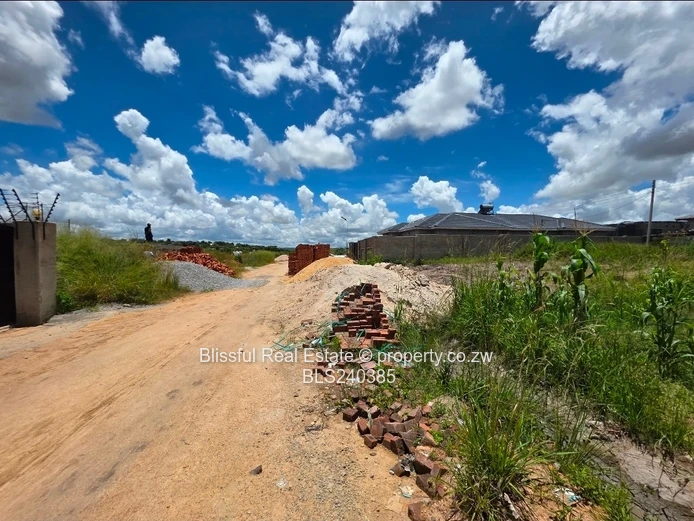 Adelaide Park stand for sale-gated community