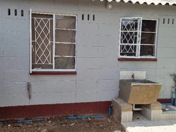 2 Bedroom House