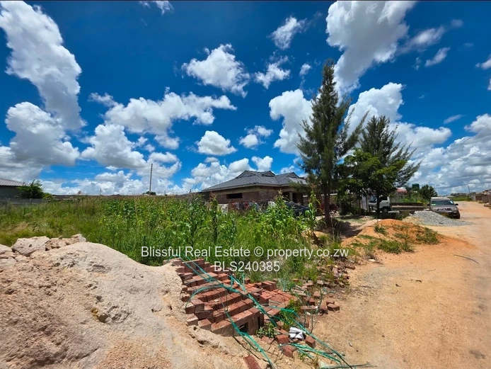 Adelaide Park stand for sale-gated community
