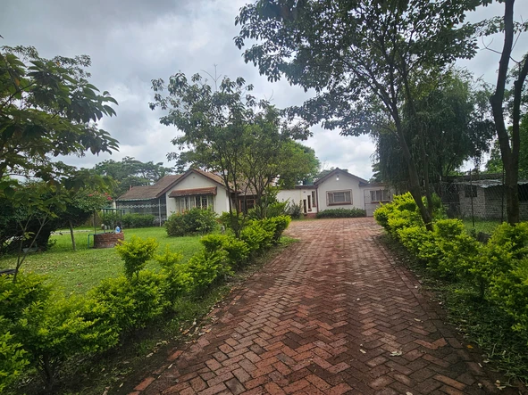 5 Bedroom House