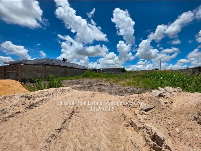 Adelaide Park stand for sale-gated community