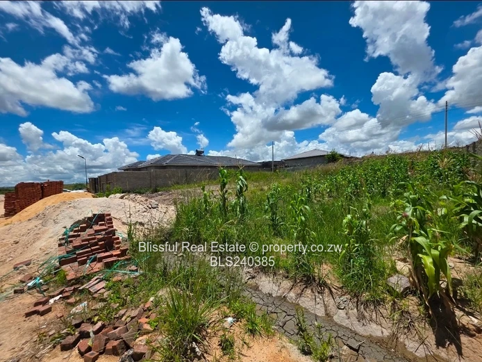 Adelaide Park stand for sale-gated community